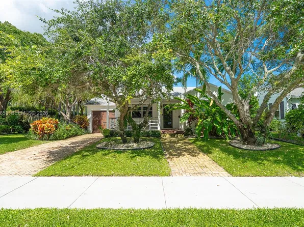 322 Princeton Dr, Lake Worth, FL 33460