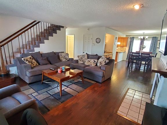 3rd image of 21901 Moneta Ave Unit 6