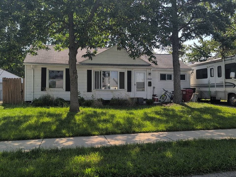 1st image of 26580 Clancy St