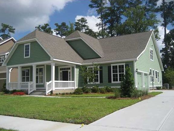 2nd image of 221 Silver Cypress Cir
