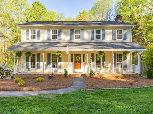 4604 Valleymeade Ct, Kernersville, NC 27284