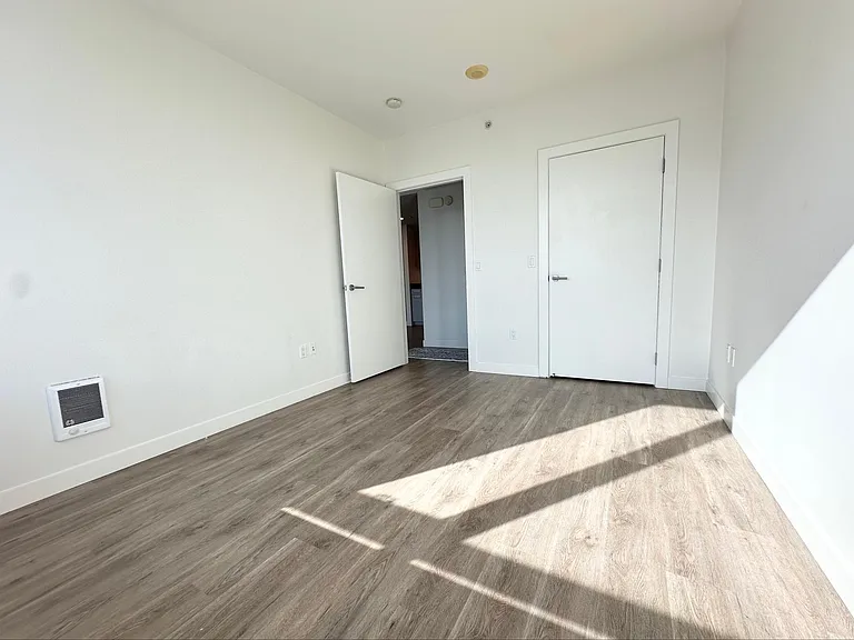 300 Berry St #806 — Photo 19