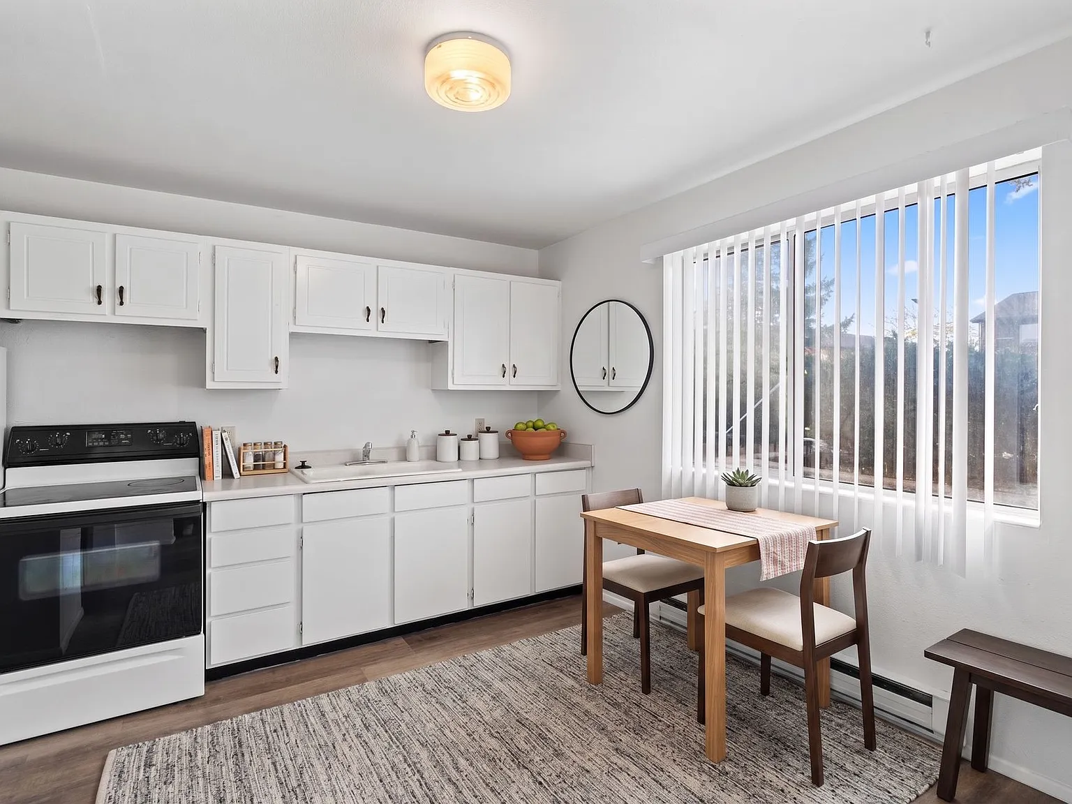 Westview Apartments — Photo 4