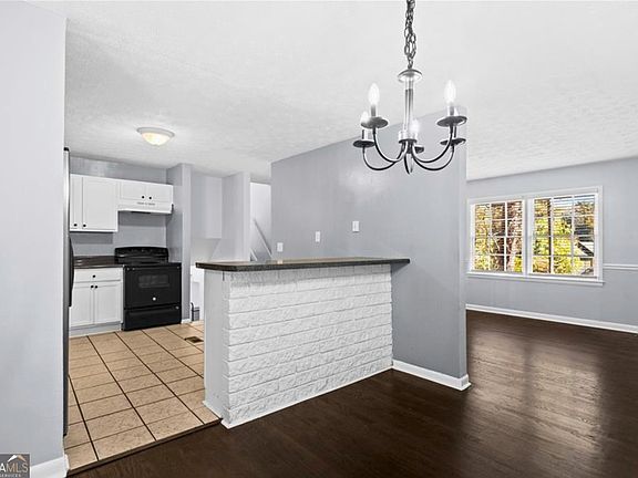 5th image of 3666 Stanford Cir