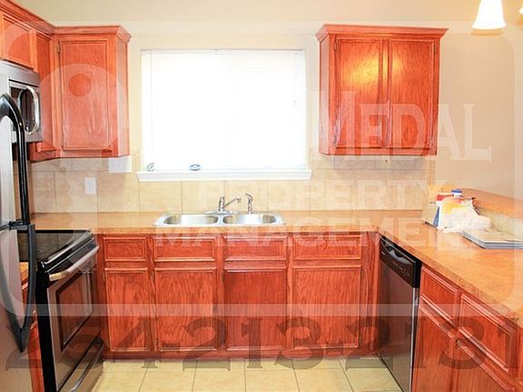 5th image of 1109 Grace Point Dr Unit B
