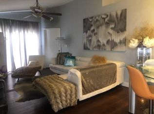10849 NW 8th St, Hollywood, FL 33026