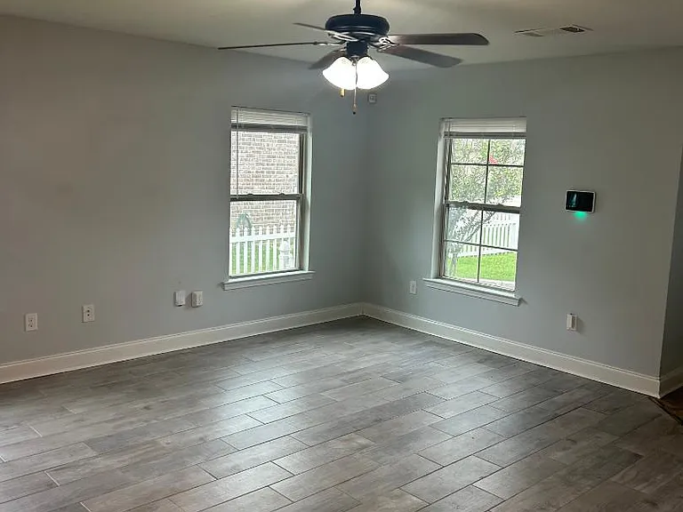 11491 Caroline Ct — Photo 4
