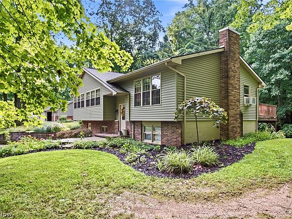 2nd image of 210 Camp Ln