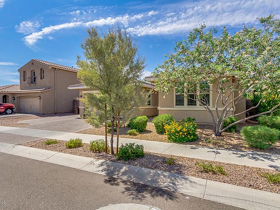 3rd image of 8949 W Orchid Ln