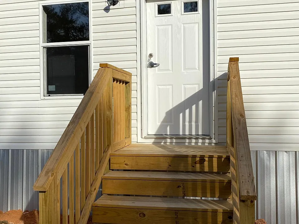 383 Shorey Dr