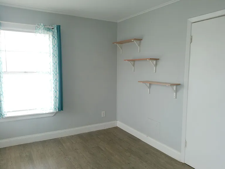 829 Indiana Ave #3 — Photo 12