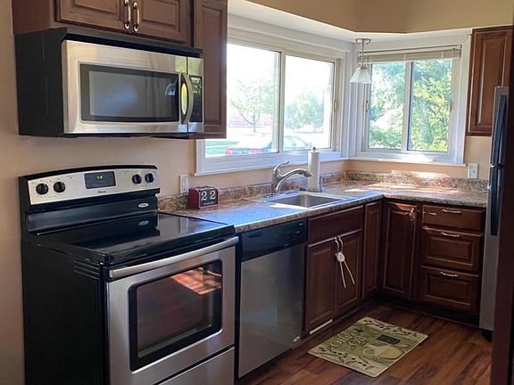 3rd image of 510 N Dibble Ave
