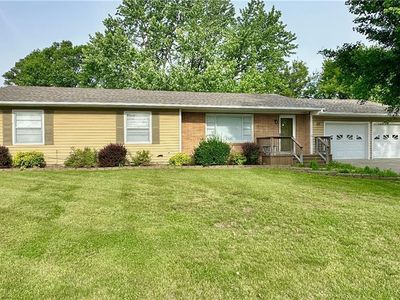 419 Town And Country Ln, Trenton, MO, 64683