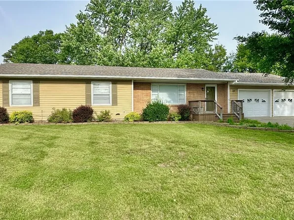 419 Town And Country Ln, Trenton, MO 64683