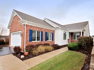 4231 Weatherstone Rd, Crystal Lake, IL 60014