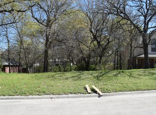 136 Ty Ln, Azle, TX 76020