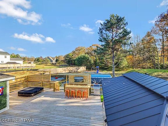 5th image of 423 Fitzgerald Pl