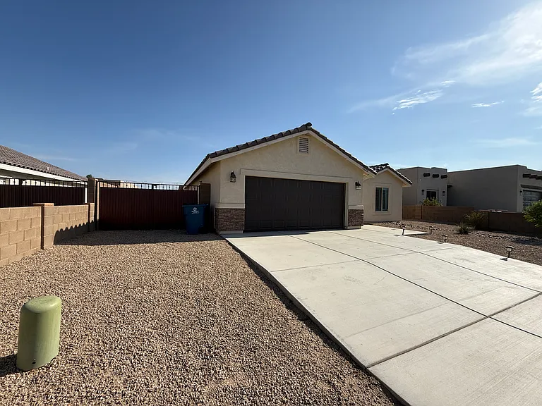 12626 49th Dr — Photo 3