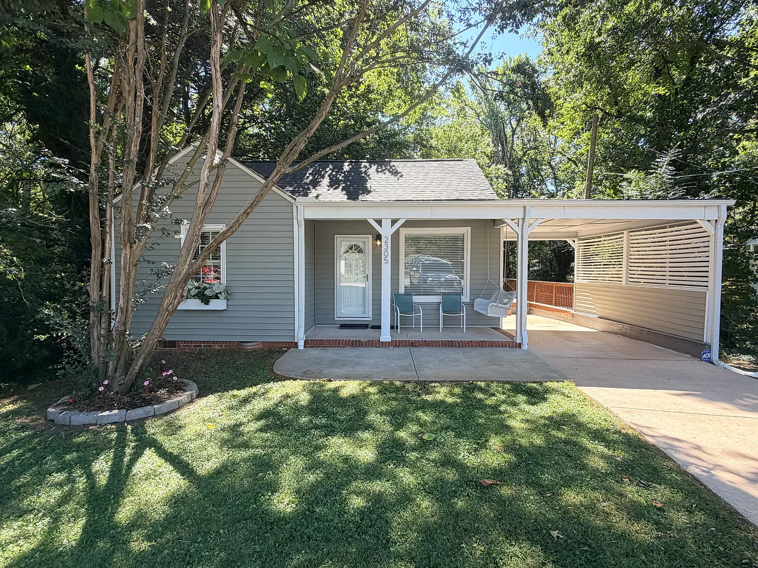2 bed, 774 sqft, $1,550 — Photo 1