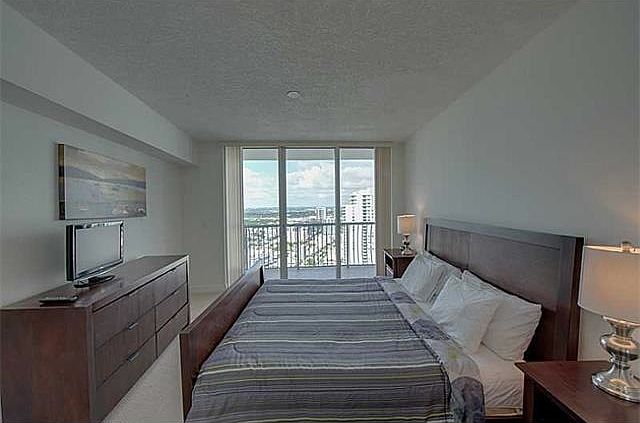 1st image of 1750 N Bayshore Dr APT 4611