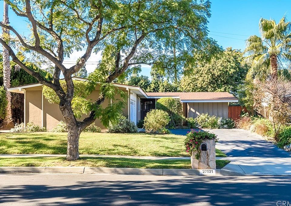 1st image of 27521 Fawnskin Dr