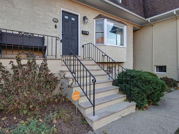 3rd image of 47 Hill St
