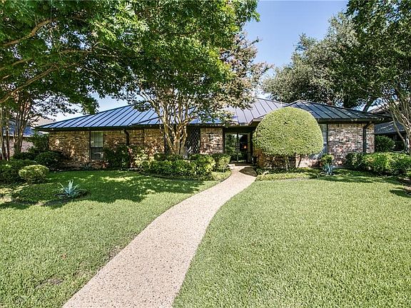 2nd image of 2817 Chatsworth Ln