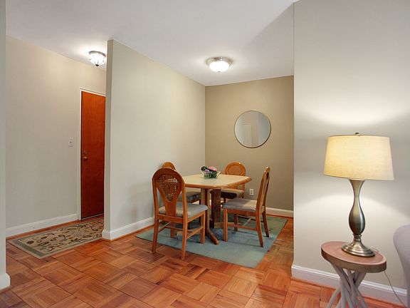 4th image of 1322 Fort Myer Dr APT 934