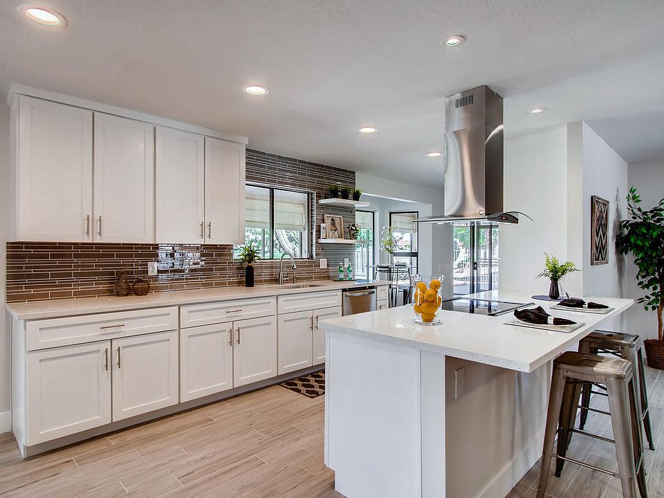 1st image of 21422 N Palm Desert Dr