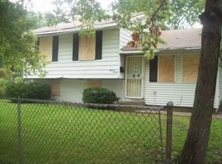 1516 Park Ln, Ford Heights, IL