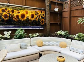 41 W 69th St