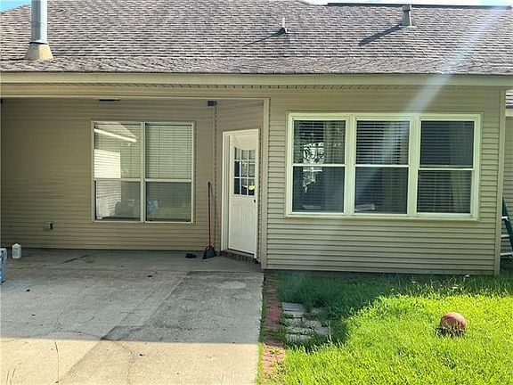 5th image of 360 Lucia Ln