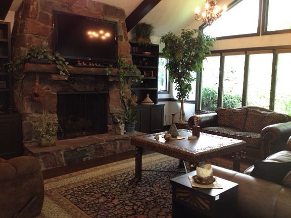 5th image of 28 Cambrian Dr