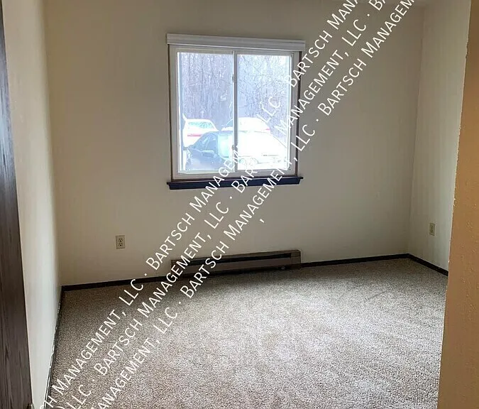 4321 N 104th St #4 — Photo 5