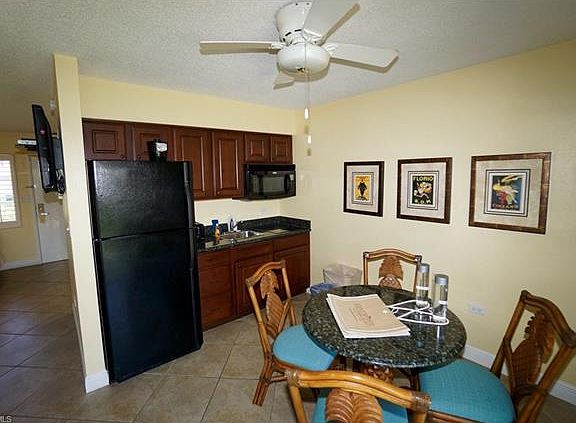 5th image of 5560 Estero Blvd #227