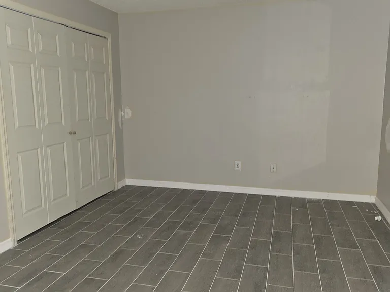 3235 Bloomingdale Villas Ct — Photo 7