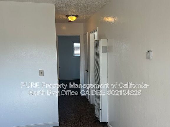 5th image of 150 Oak Manor Ct APT D