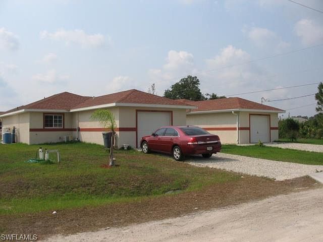 1st image of 2421/2423 Quentin Ave S