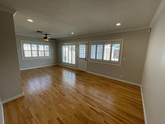 2nd image of 926 S Vecino Dr