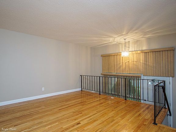 4th image of 800 W 70th Ave
