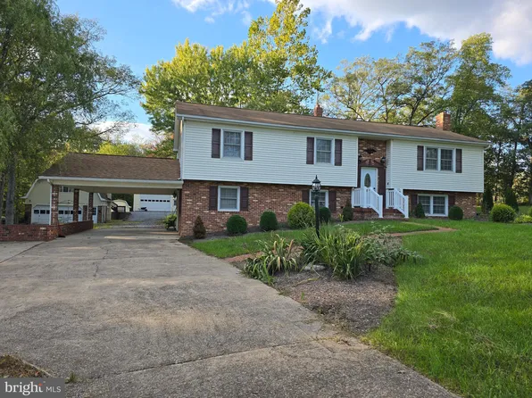 2205 Back Rd, Woodstock, VA 22664