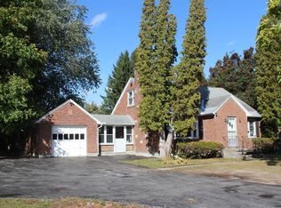 35 Glenridge Rd, Glenville, NY 12302