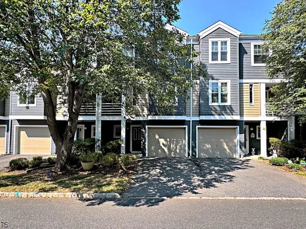 135 Bonney Ct, Bridgewater Twp., NJ 08807
