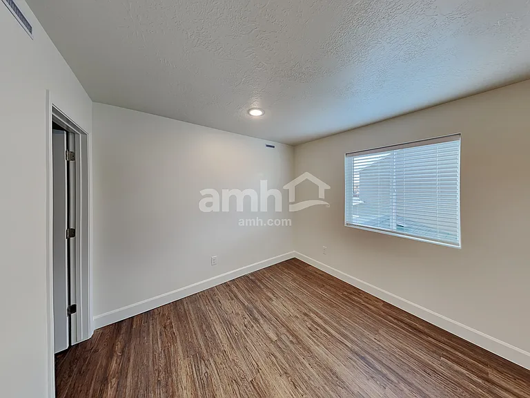 194 N Dry Creek Rd — Photo 17