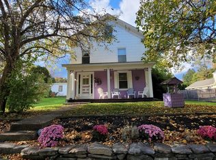 50 Grove St N, Barre, MA 01005