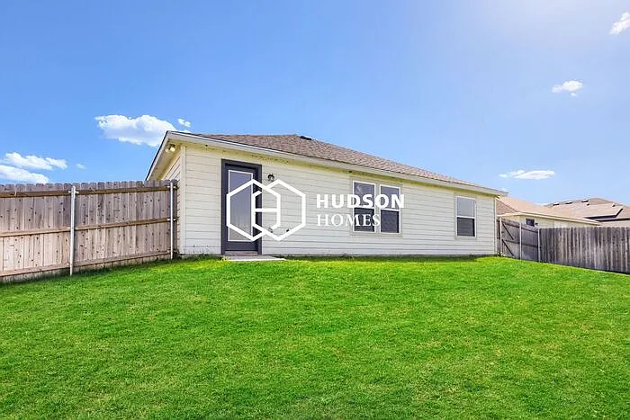 926 Childress Dr — Photo 11
