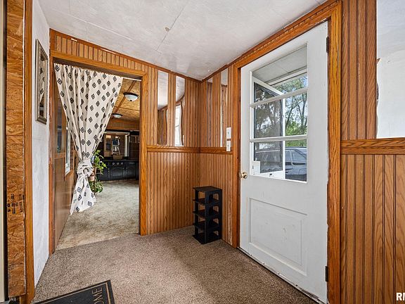 3rd image of 1487 Spring Bay Rd