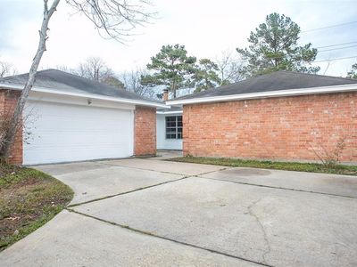 6003 Sunnygate Dr, Spring, TX, 77373