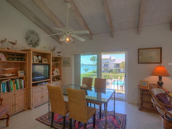 3rd image of 1301 Gulf Blvd APT 217