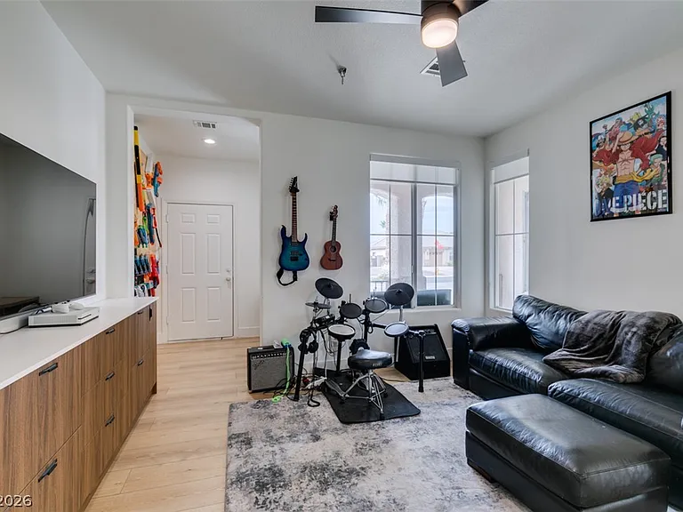 7210 Shallowford Ave — Photo 33